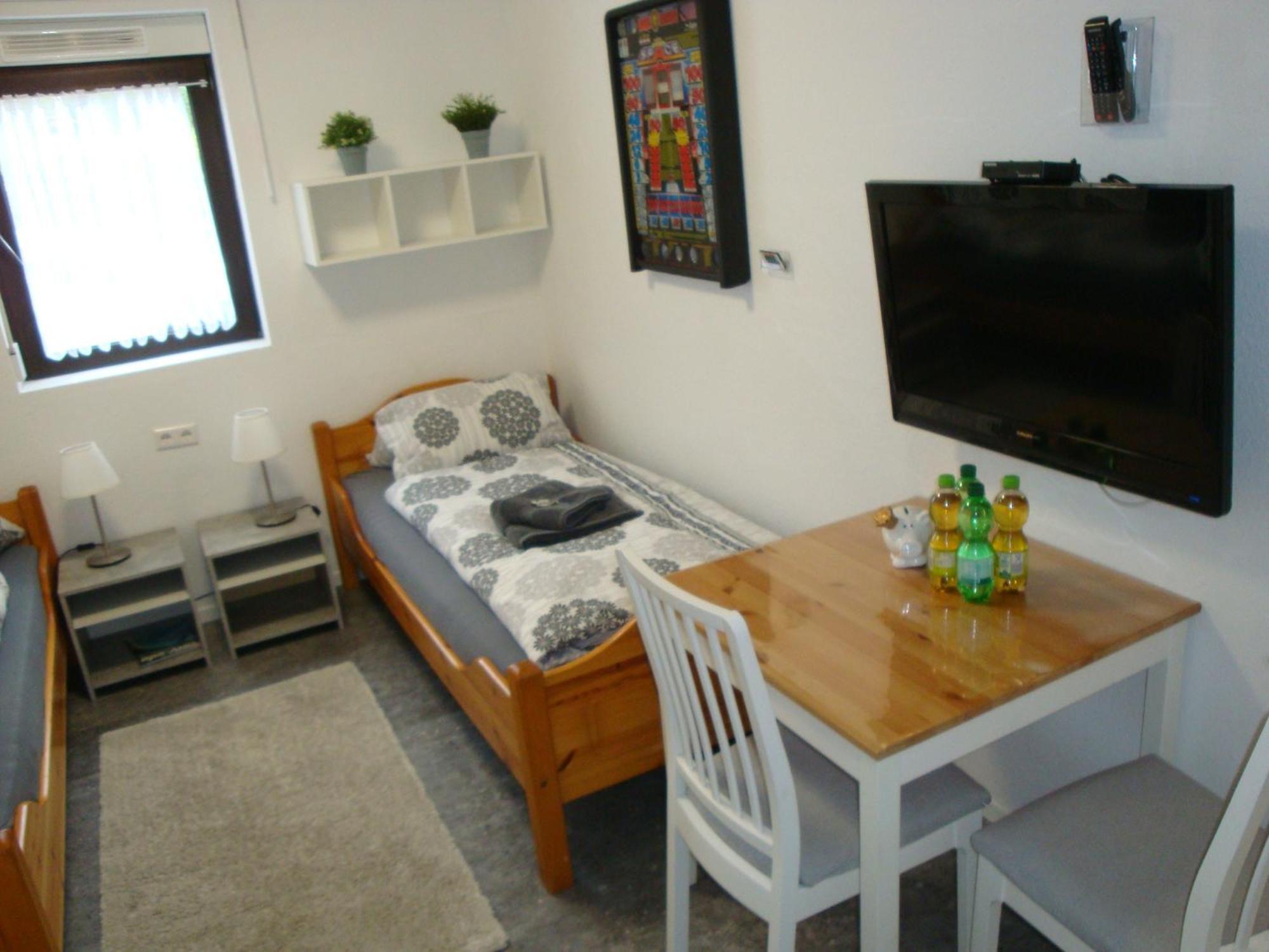 Cenet 1 Zimmer Apartment Sindelfingen Dış mekan fotoğraf
